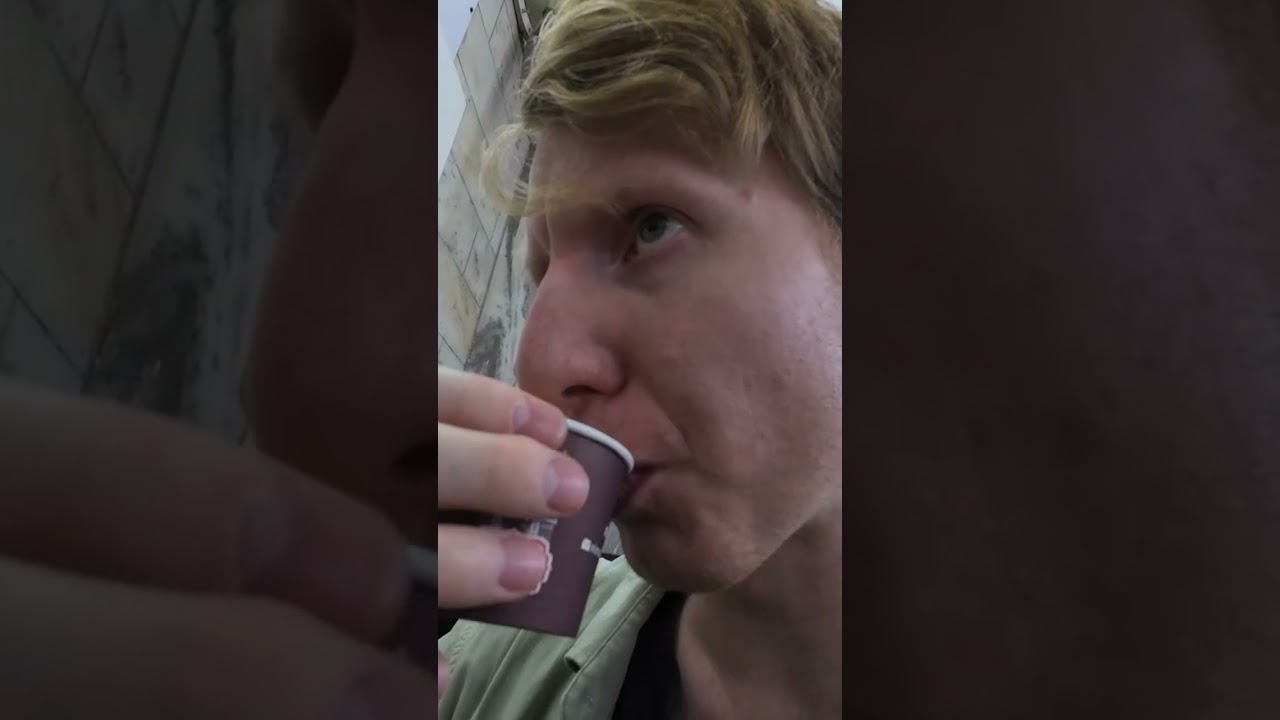 Печенье Osmania в кафе Nimrah в Хайдарабаде, Индия 🇮🇳