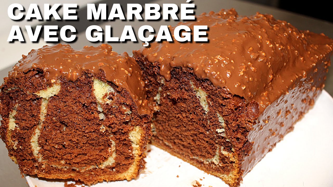 Cake marbré avec son glaçage rocher un gâteau moelleux et facile
