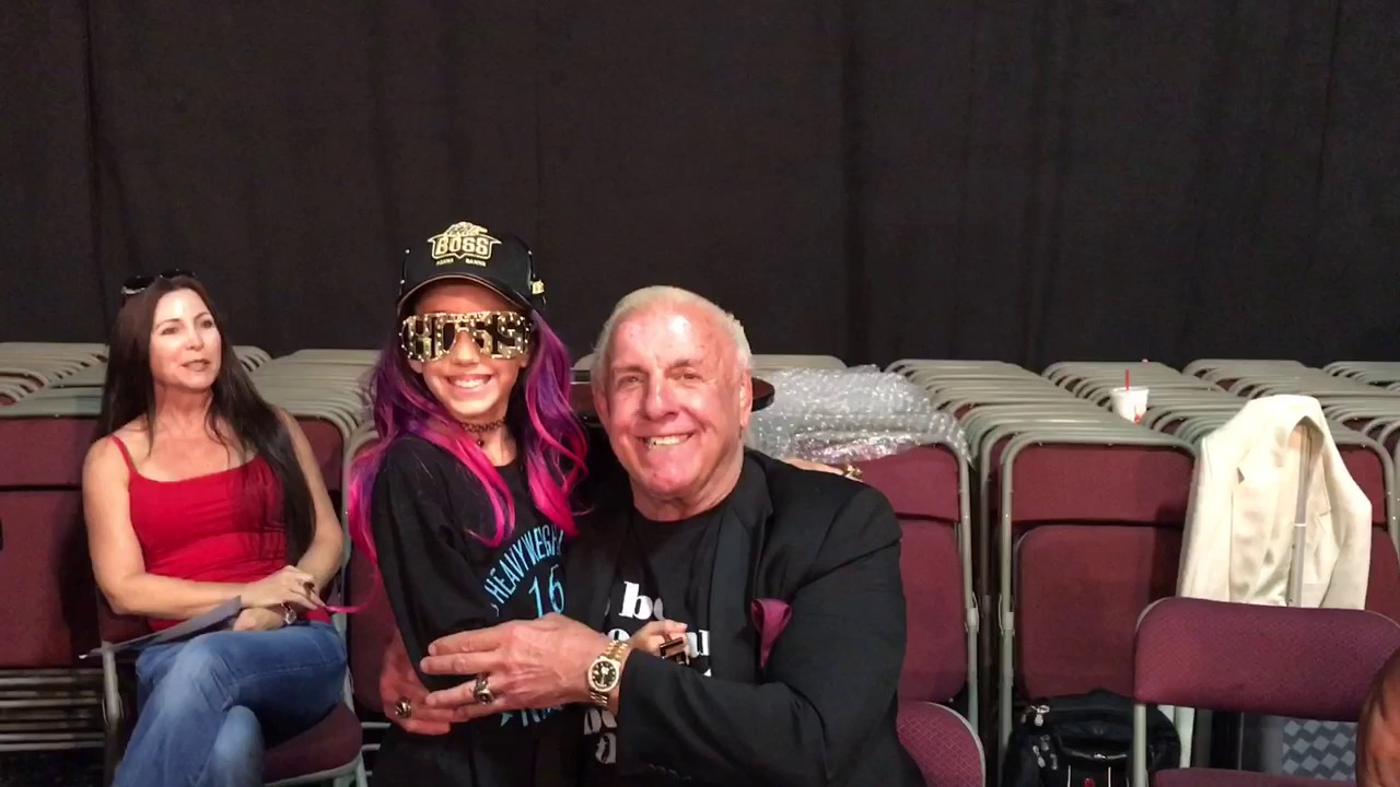 Finally meeting Ric Flair🦄‼️🔥💙