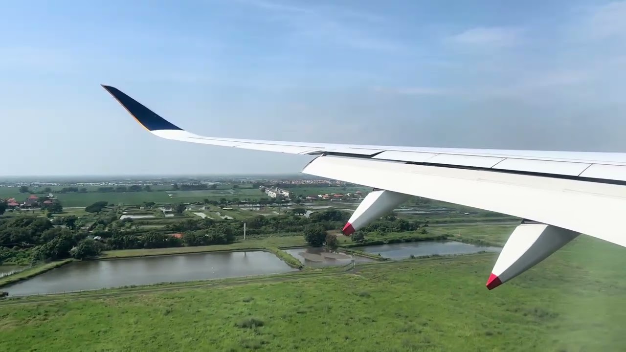 Singapore Airlines Airbus A350-900 landing in Juanda International Airport Surabaya, Indonesia