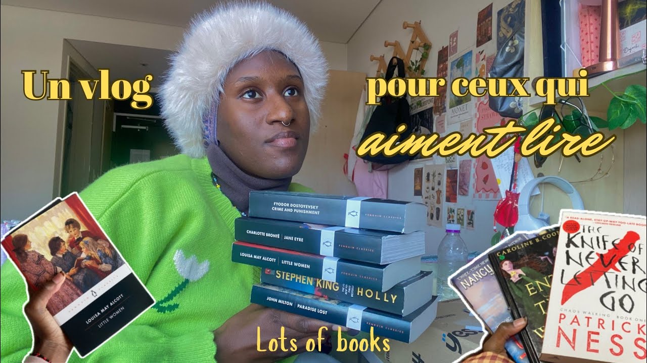 Bookstore and lot of books 