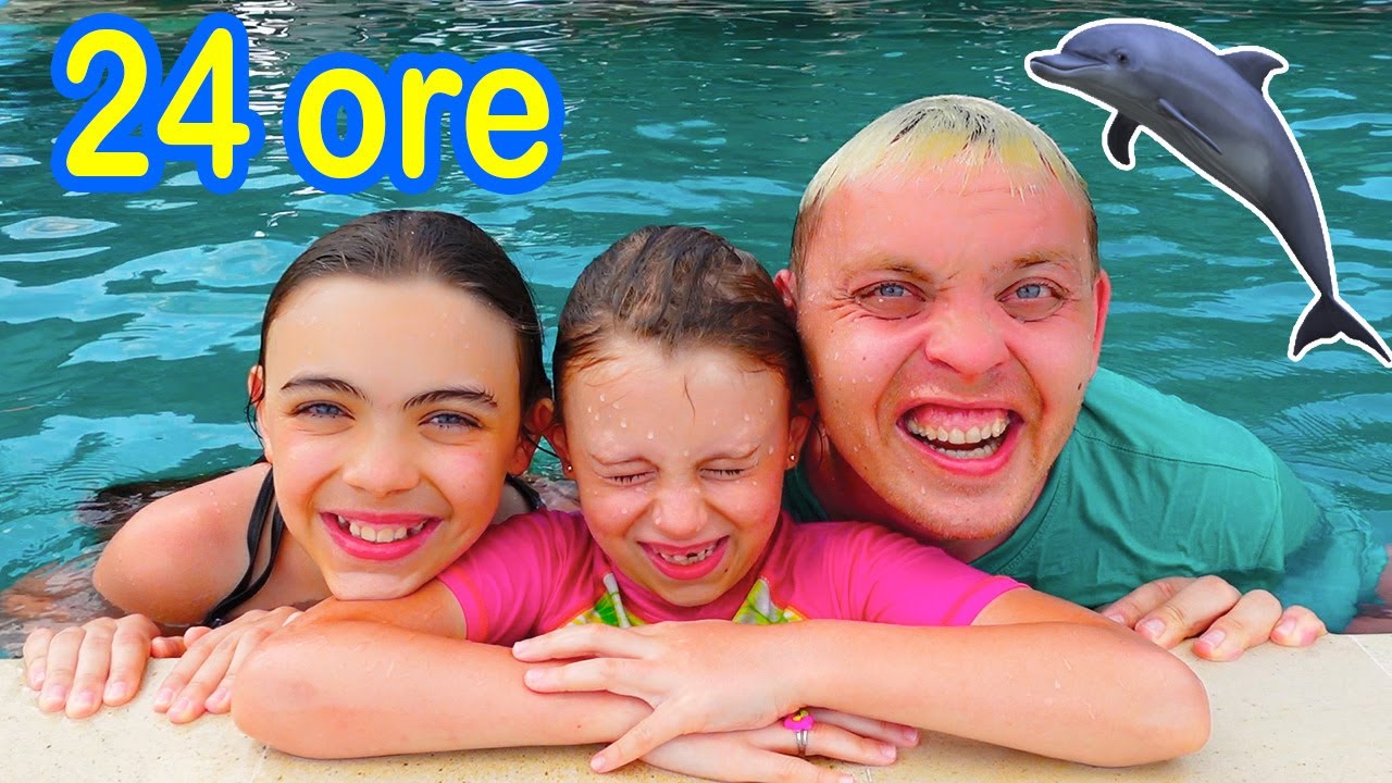 🔔24 DE ORE LA PISCINA👙Cine sta cel mai mult SUB APA🥶