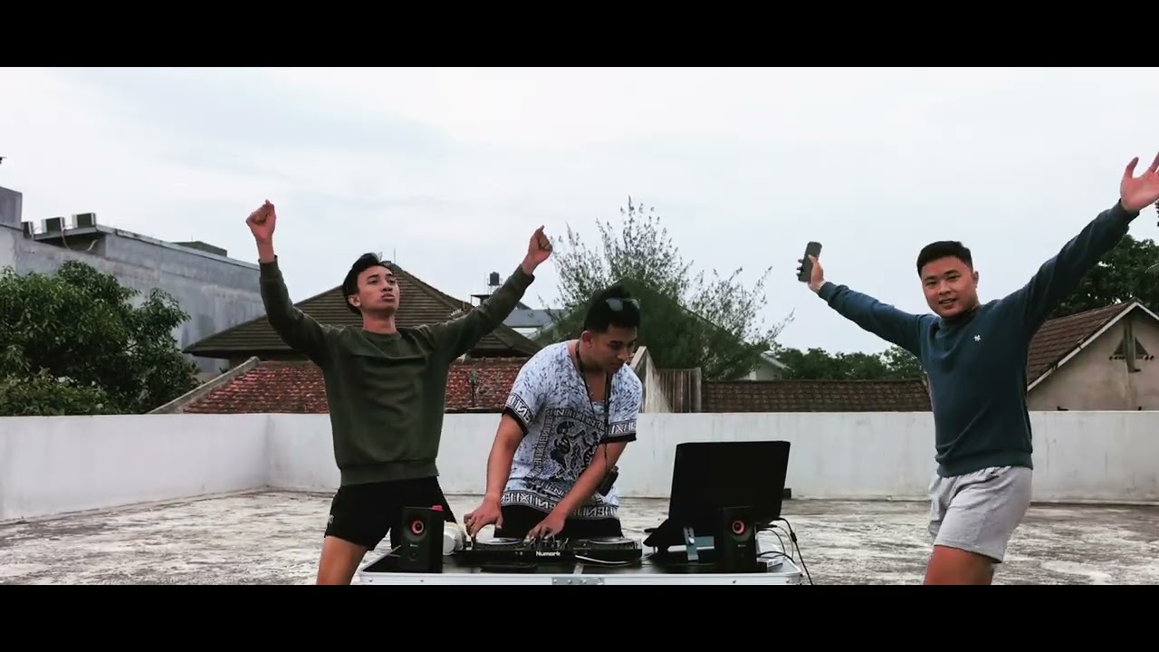 TREGAS | CLUB MIX | ROOFTOP KOSAN