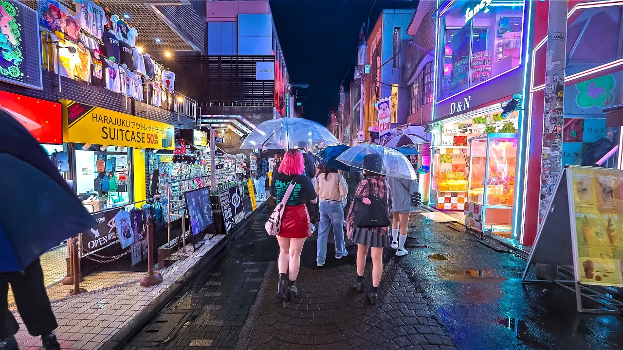 Tokyo Japan: Shinjuku to Harajuku Rainy Night, Walking Tour • 4K HDR