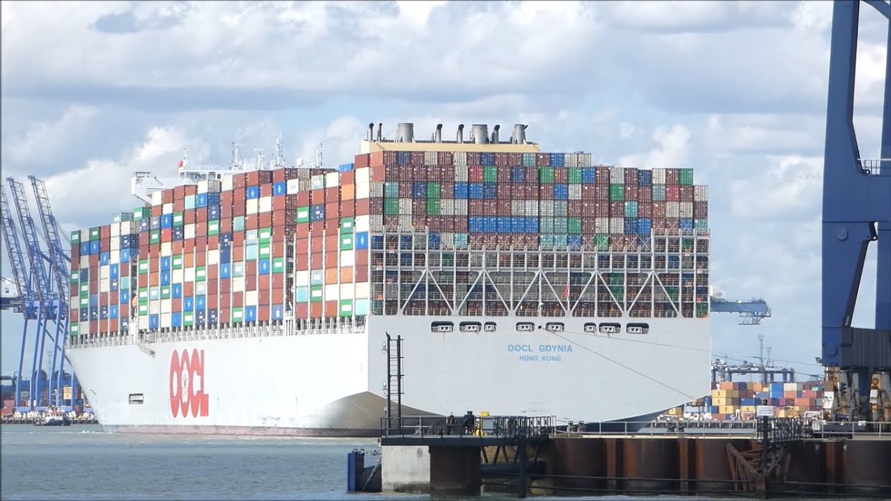 Arrival of the heavily laden OOCL Gdynia to Felixstowe.   8th August 2025