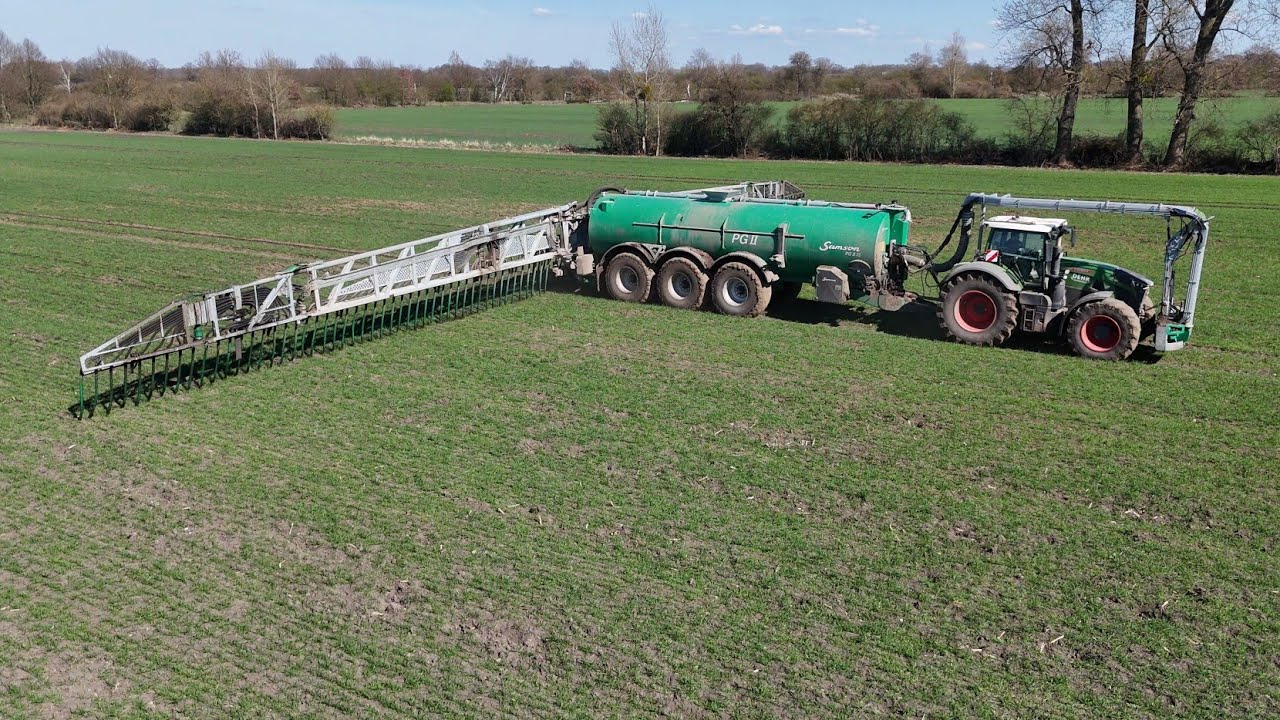 FENDT 939 mit ein SAMSON PG II 35 Fass am Gärreste ausbringen / DEHR Agrarservice / 4K