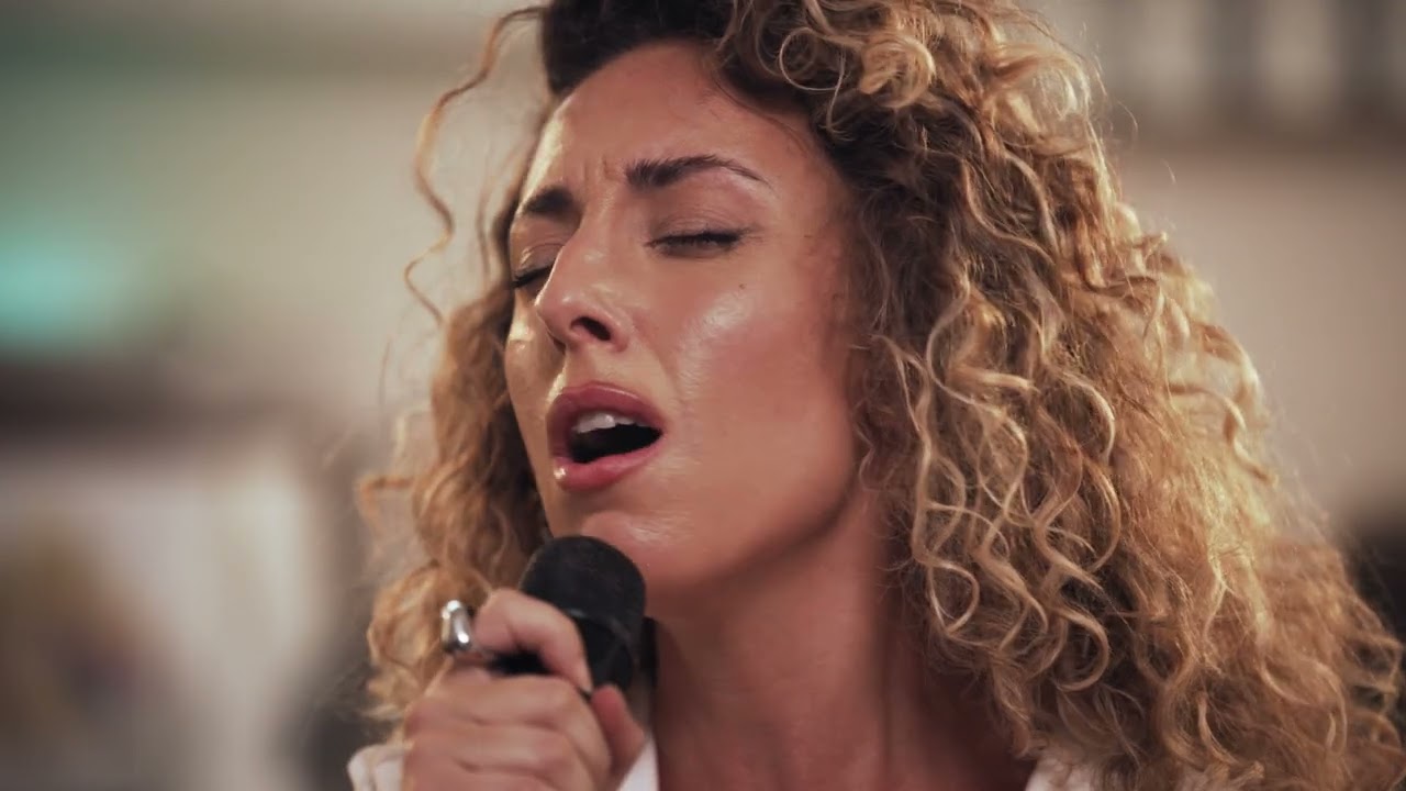 Anna Picornell - Me Quedo Contigo (Los Chunguitos cover) LIVE at #espressoconcerts @AnnaPicornell