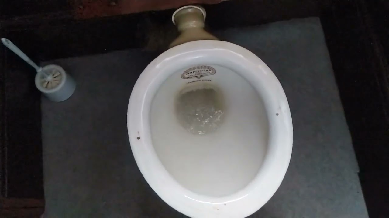 HLTP ABM Parsall cast iron cistern with Doulton and Co Simplicitas pan