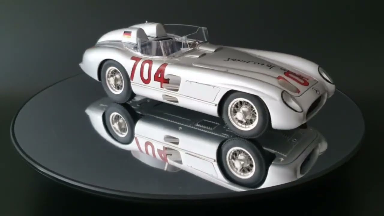 1/18 CMC Mercedes-Benz 300 SLR #704 (silver) 1955