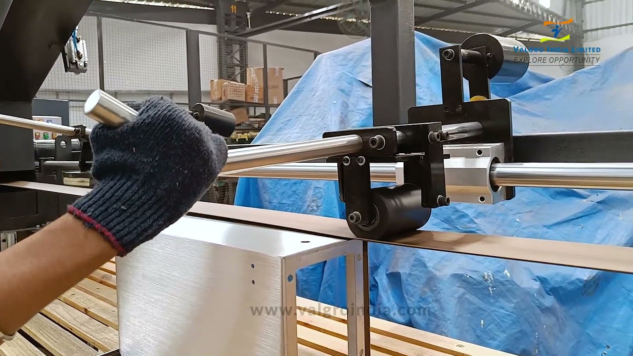 long belt sander work station for enclosure and flat part Finishing l valgro