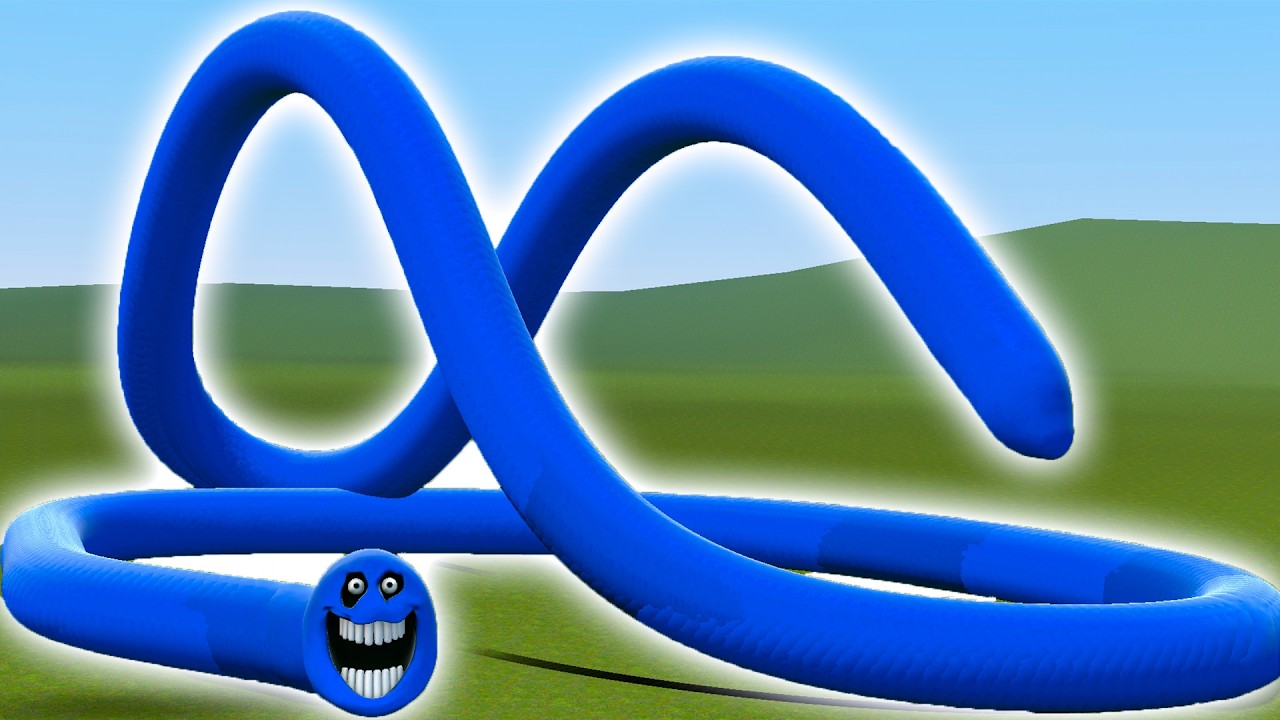 WHAT IF A GIANT SMILING BLUE WORM WAS WATCHING YOU…? 😱 | Garry’s Mod Horror