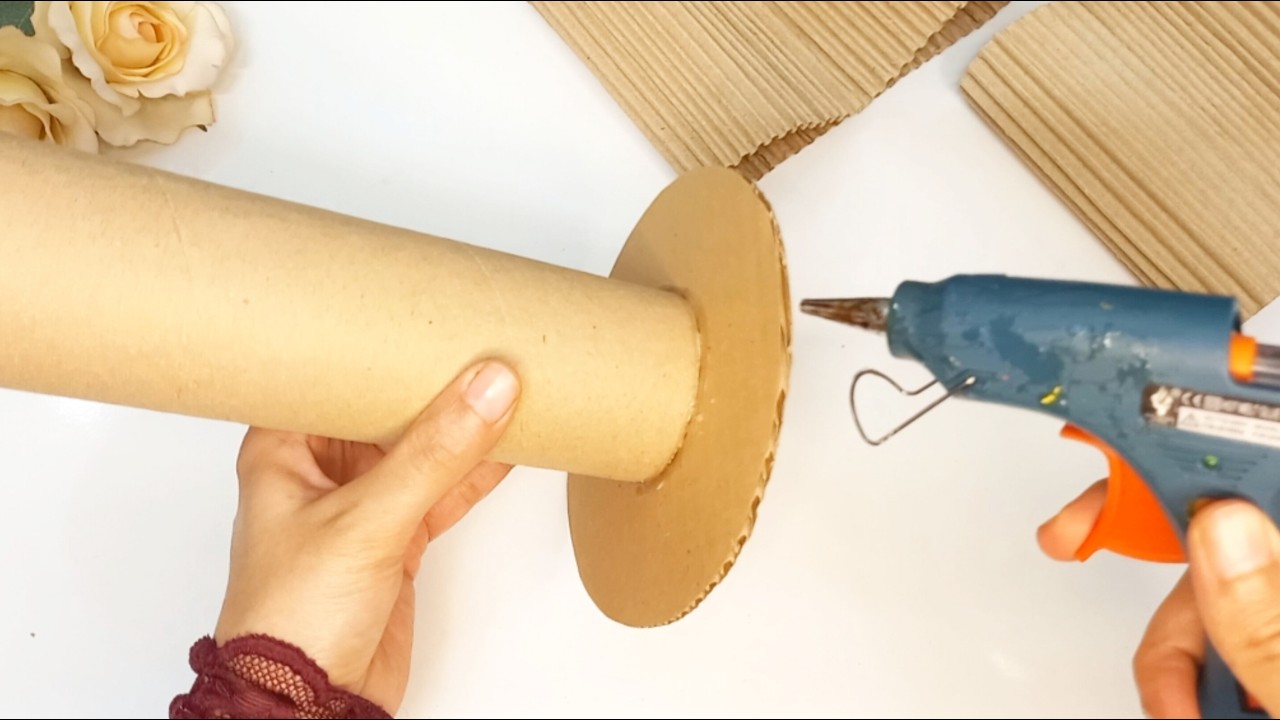 Cardboard decor that you really want to keep!! Super stylish and practical/DIY home decor