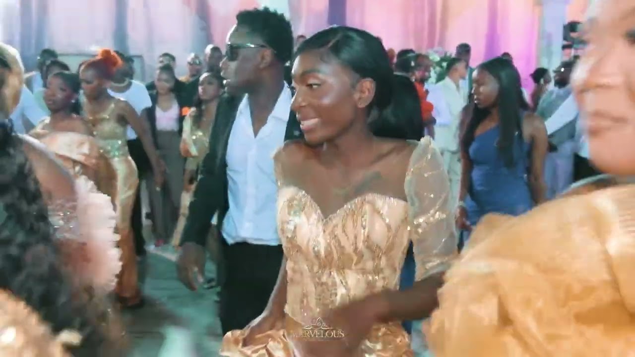 FLASH MOB: WEDDING DANCE | DORCAS & STEPHANE | LES MARVELOUS STUDIO