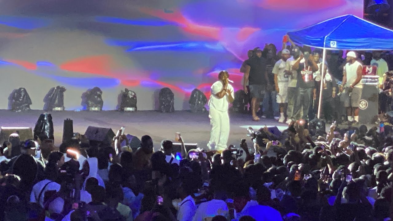 🔥Kweku Smoke Shuts Down Sarkodie’s Rapperholic Concert in Kumasi With Energetic Performance ❤️‍🩹👏
