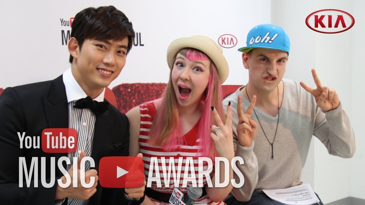 Backstage at the YTMA with Taecyeon, Kris, Miss A, and SHINee