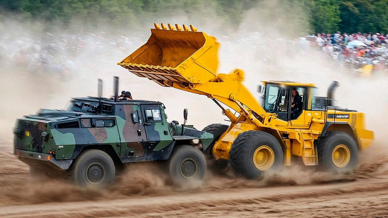 Heavy Machinery Battles | Crash Test Fails & Wins