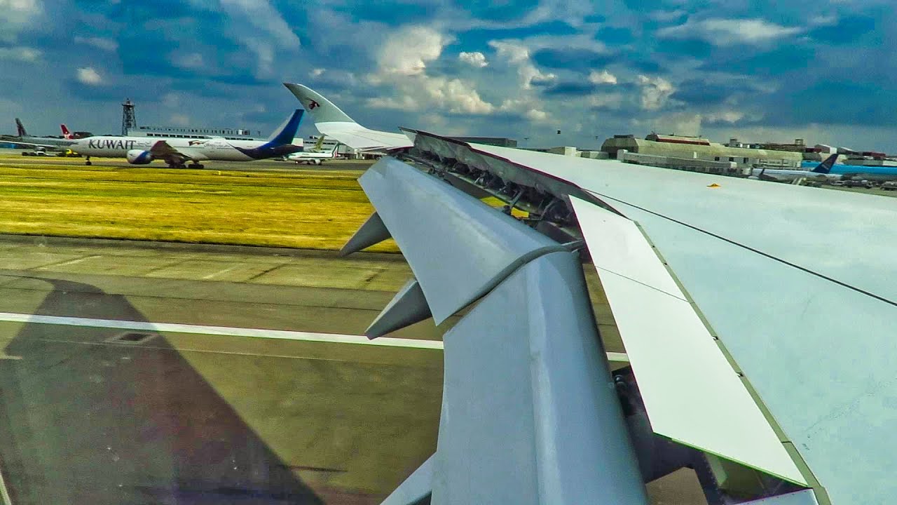 STUNNING Wing View Landings & Takeoffs | A350 787 A330 737 A320 [7]