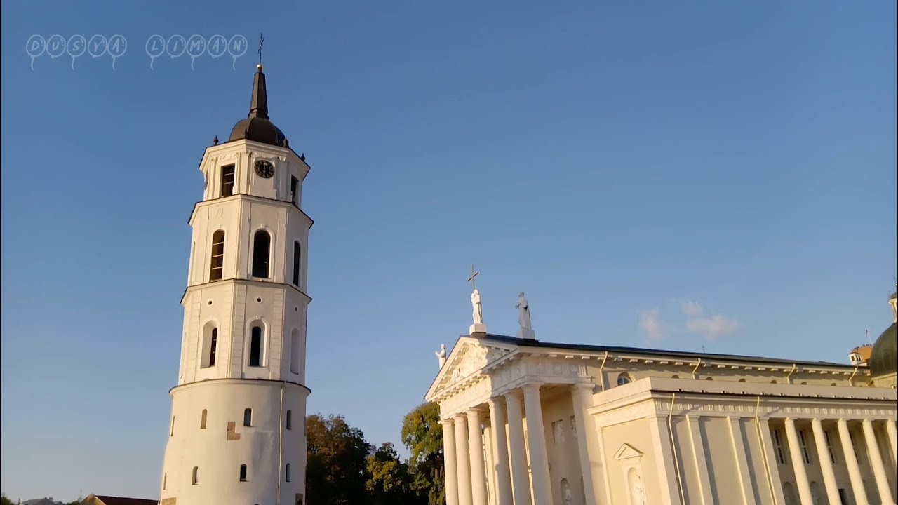 Кафедральная площадь. Katedros aik&scaron;tė. Вильнюс. Литва. Vilnius. Lithuania. Президентский дворец.