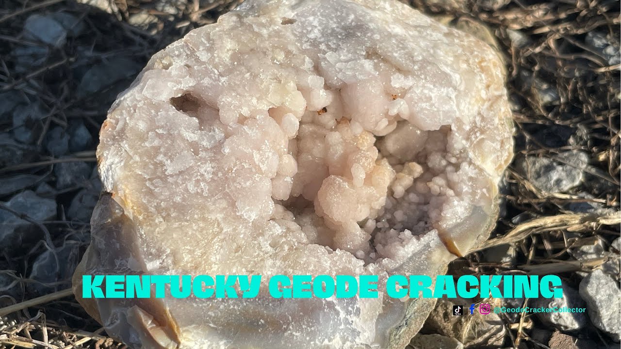 Kentucky Geode Cracking!! #TheFinders