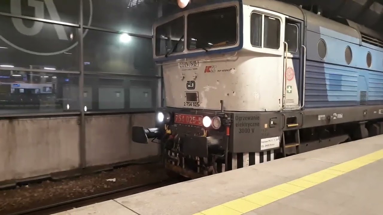 PKP pociągi na dworcu Kraków Główny składanka listopad 2021