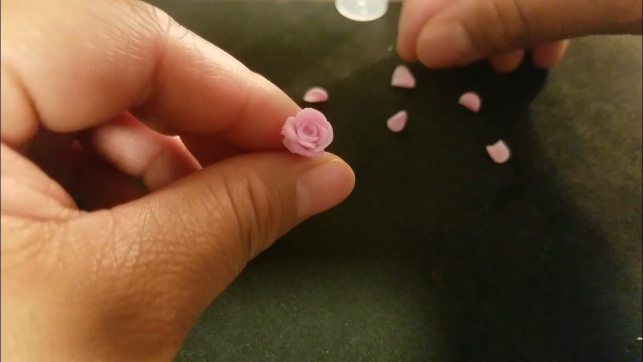 MINI ROSA EN PORCELANA FRÍA