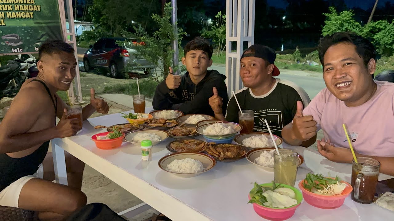 YAA BEGINILAH KALAU KITA REVIEW MAKANAN PAKAI BAHASA INDONESIA 😂😘😍🥰🤤❤️🔥✅