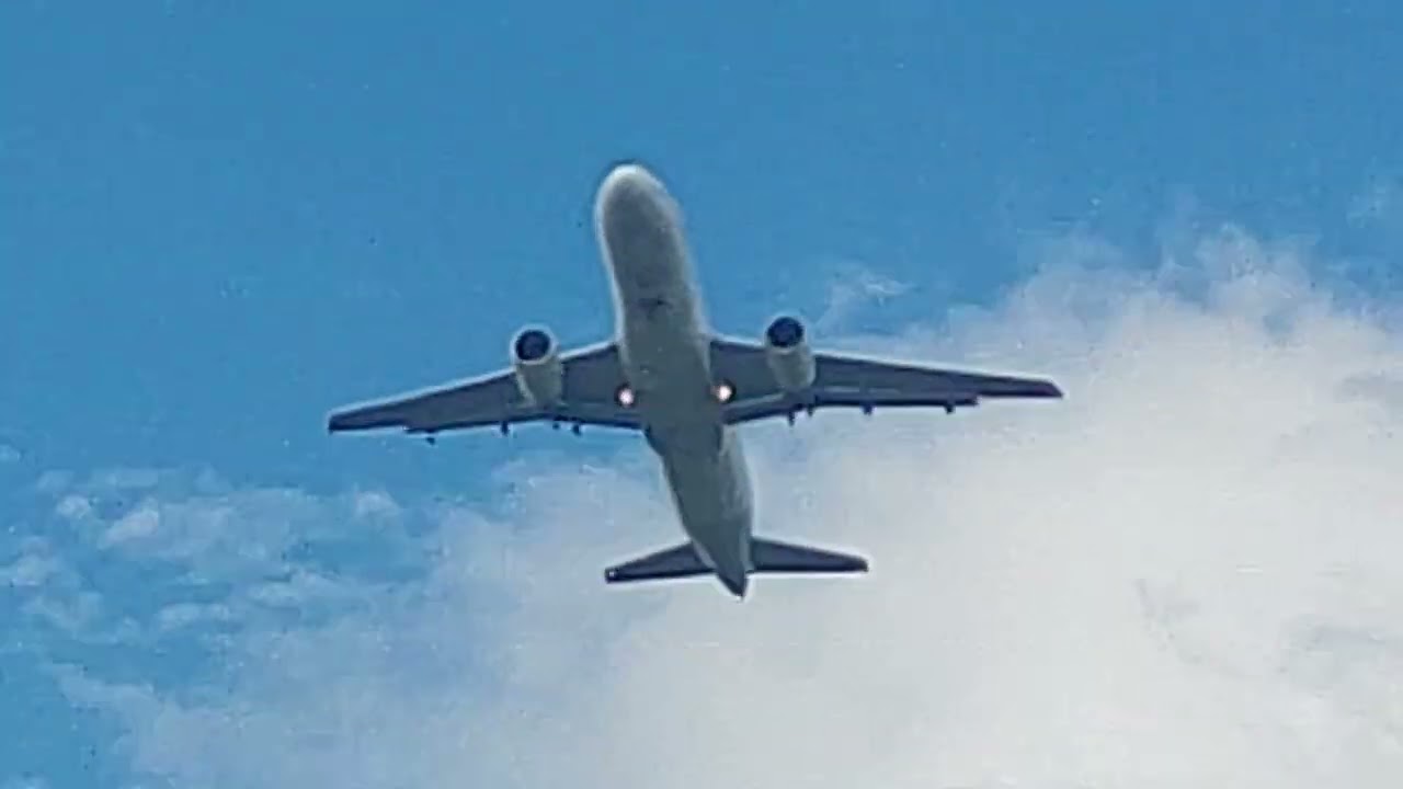 Airbus A320 PR-MHZ despega desde Guarulhos hacia Buenos Aires