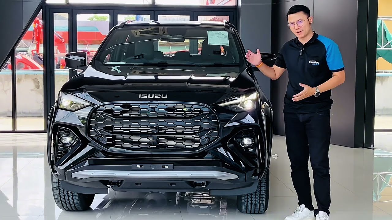 เซลล์พี่โต้ง ธาราอีซูซุ  จะพาทุกท่านมาชมตัวจริงของ ISUZU MU-X 4x2 2.2 RS A/T รถอเนกประสงค์ 