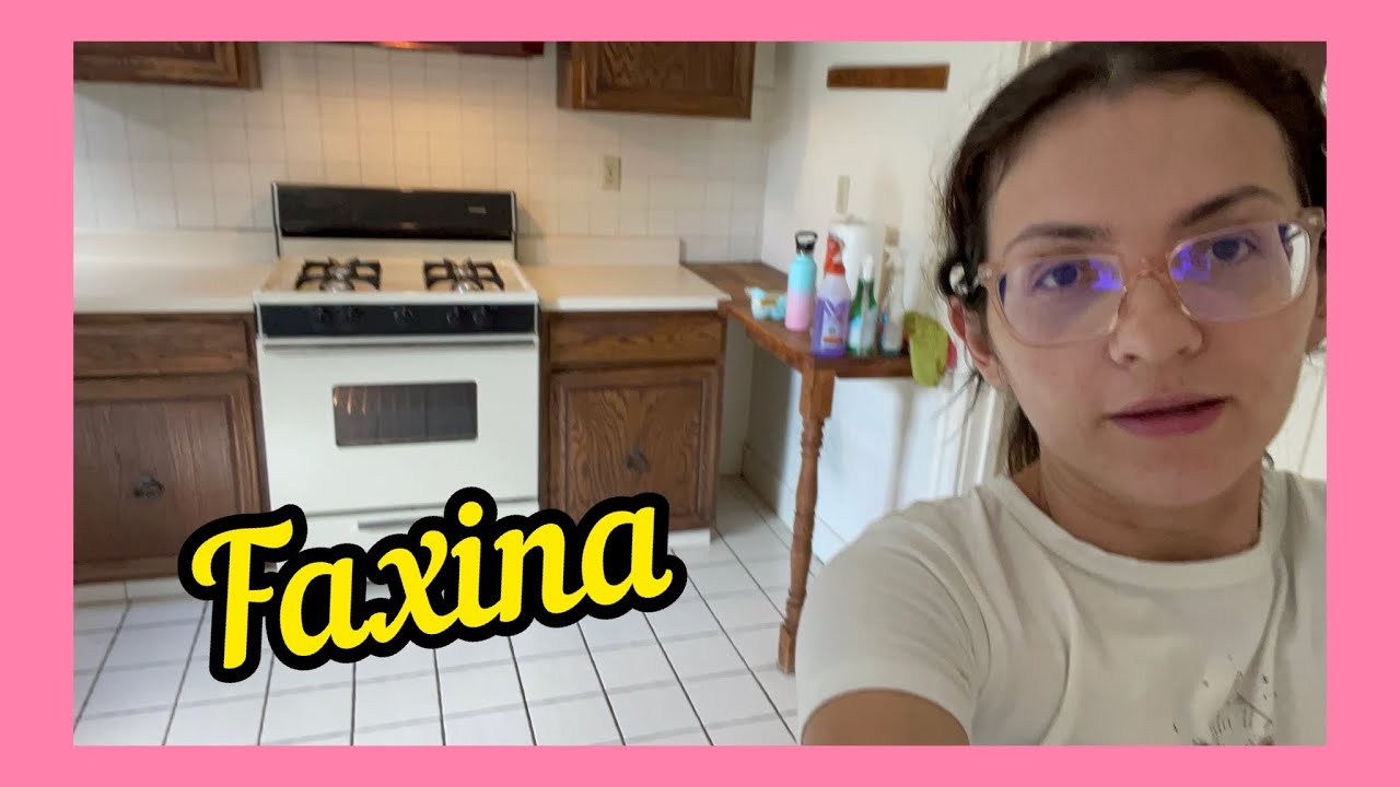 TRABALHANDO NA FAXINA HOJE