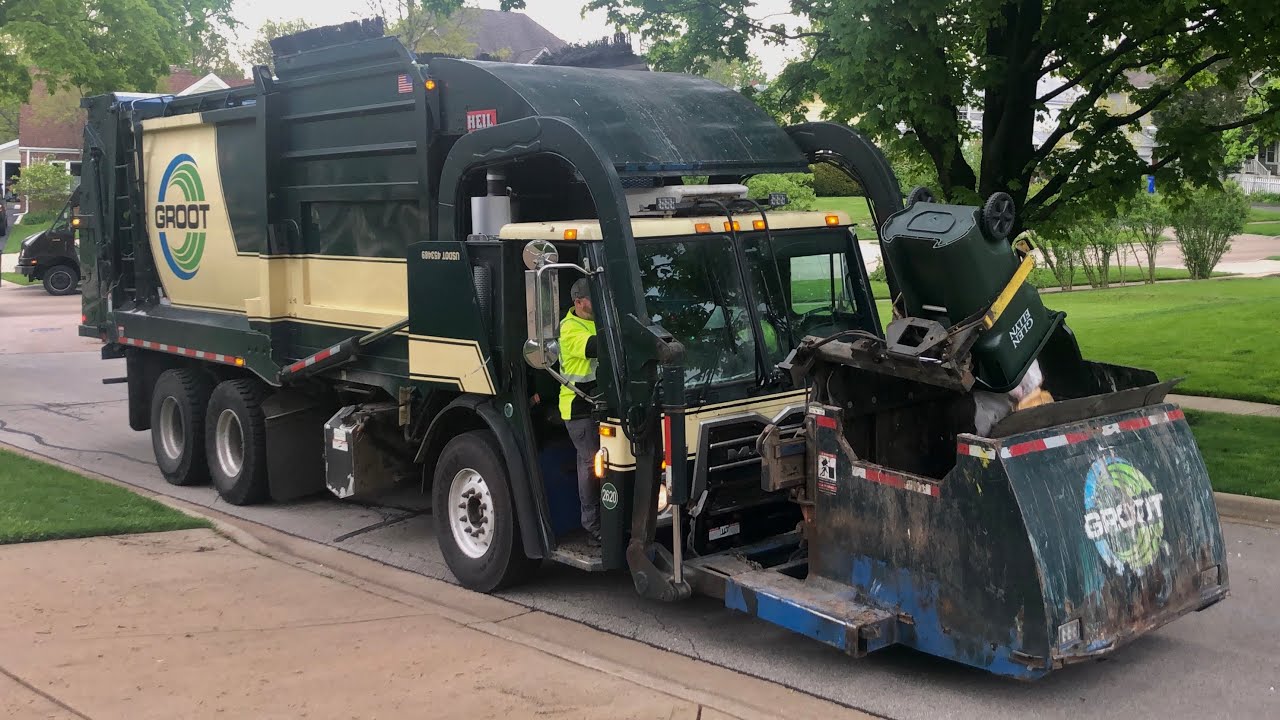 Groot 2620: Mack LEU CNrG Heil Odyssey Curotto Can Garbage Truck