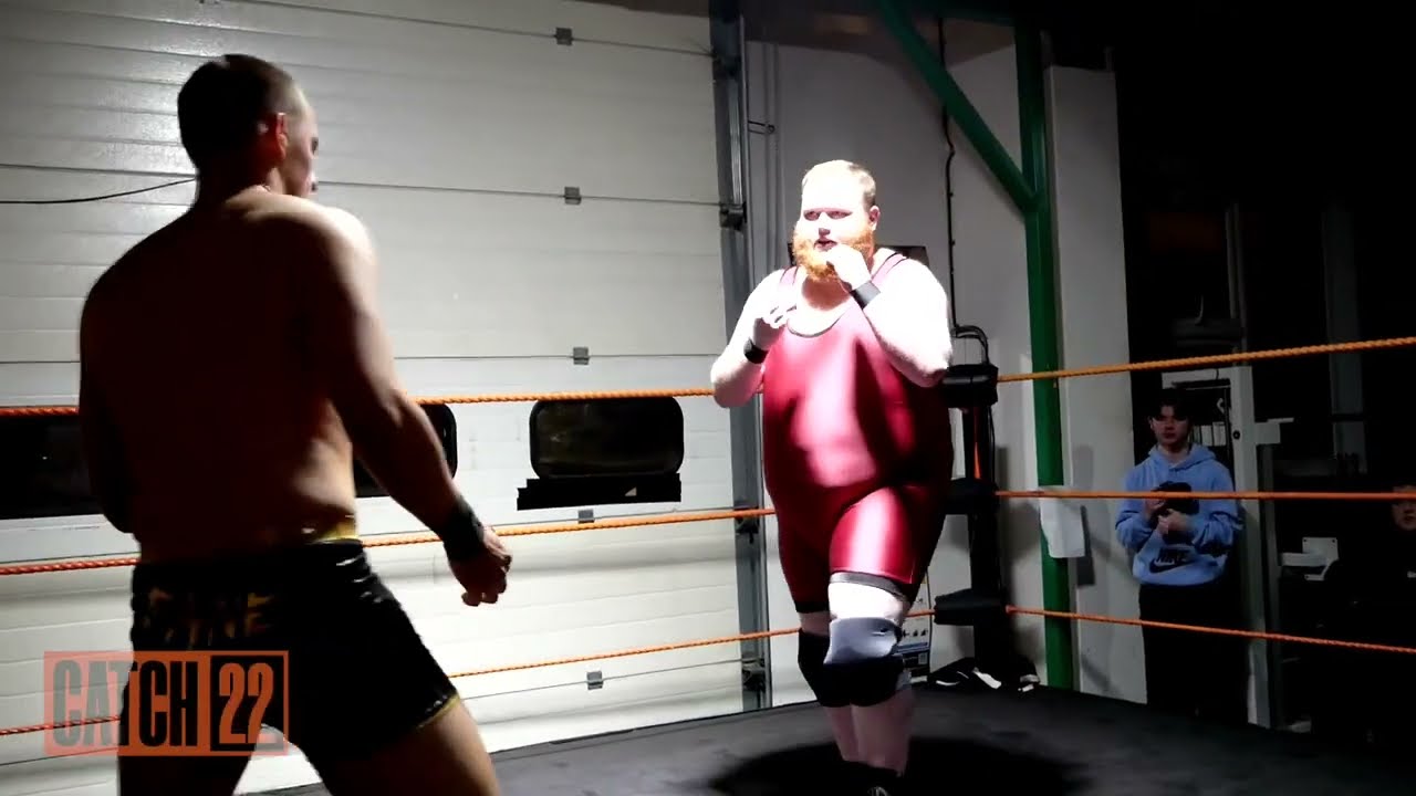 Harrison Payne vs Clayton Moore - Catch 22 Pro Wrestling GYM WARS #wrestling