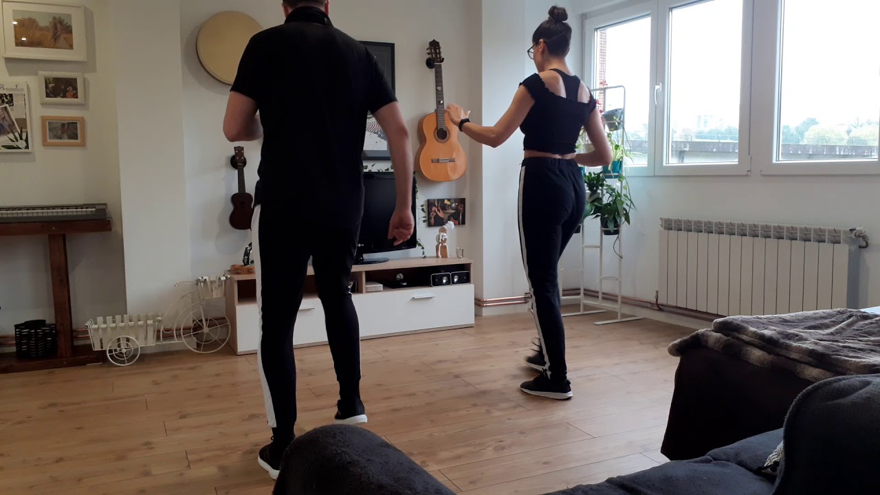 Taller bachata FOOTWORK BACHATA con Adrián y Paula SalsaNova
