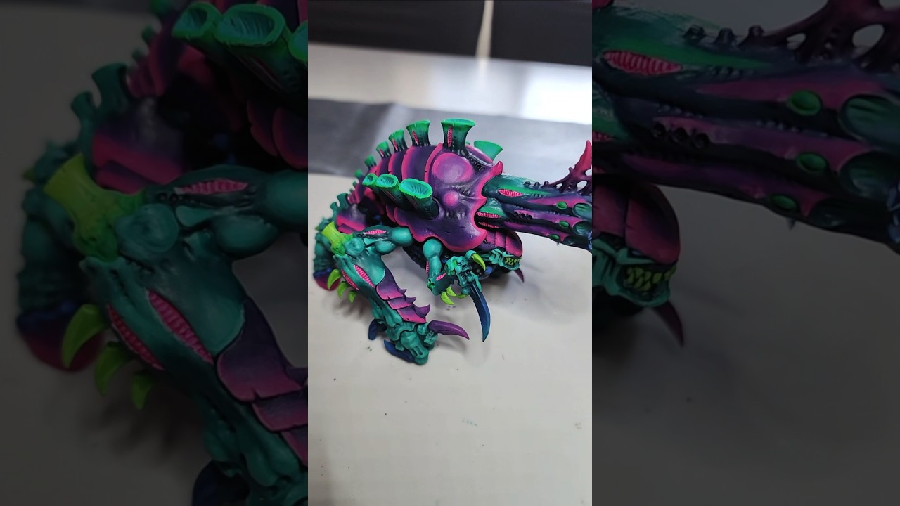 Большой жук готов! #warhammer40k #miniaturepainter #tyranids