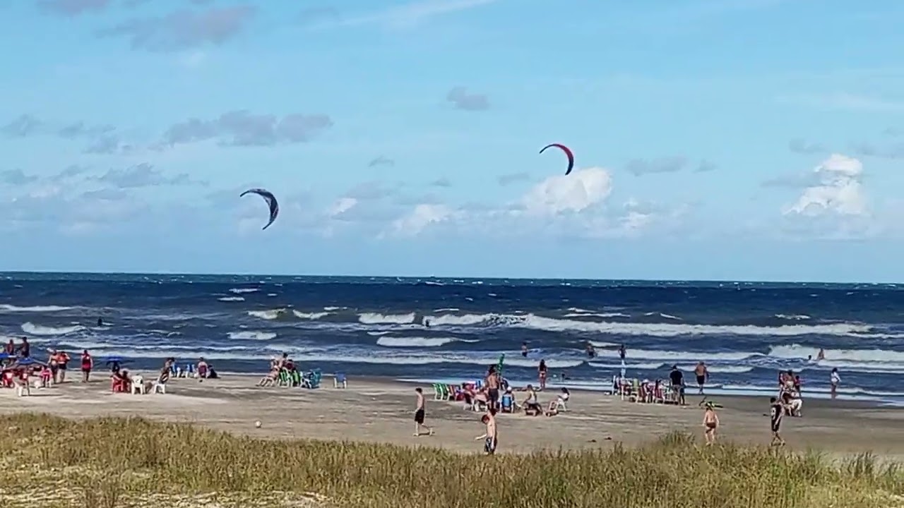 Domingo dia 22 02 26 estava bom só pro kite Surf 