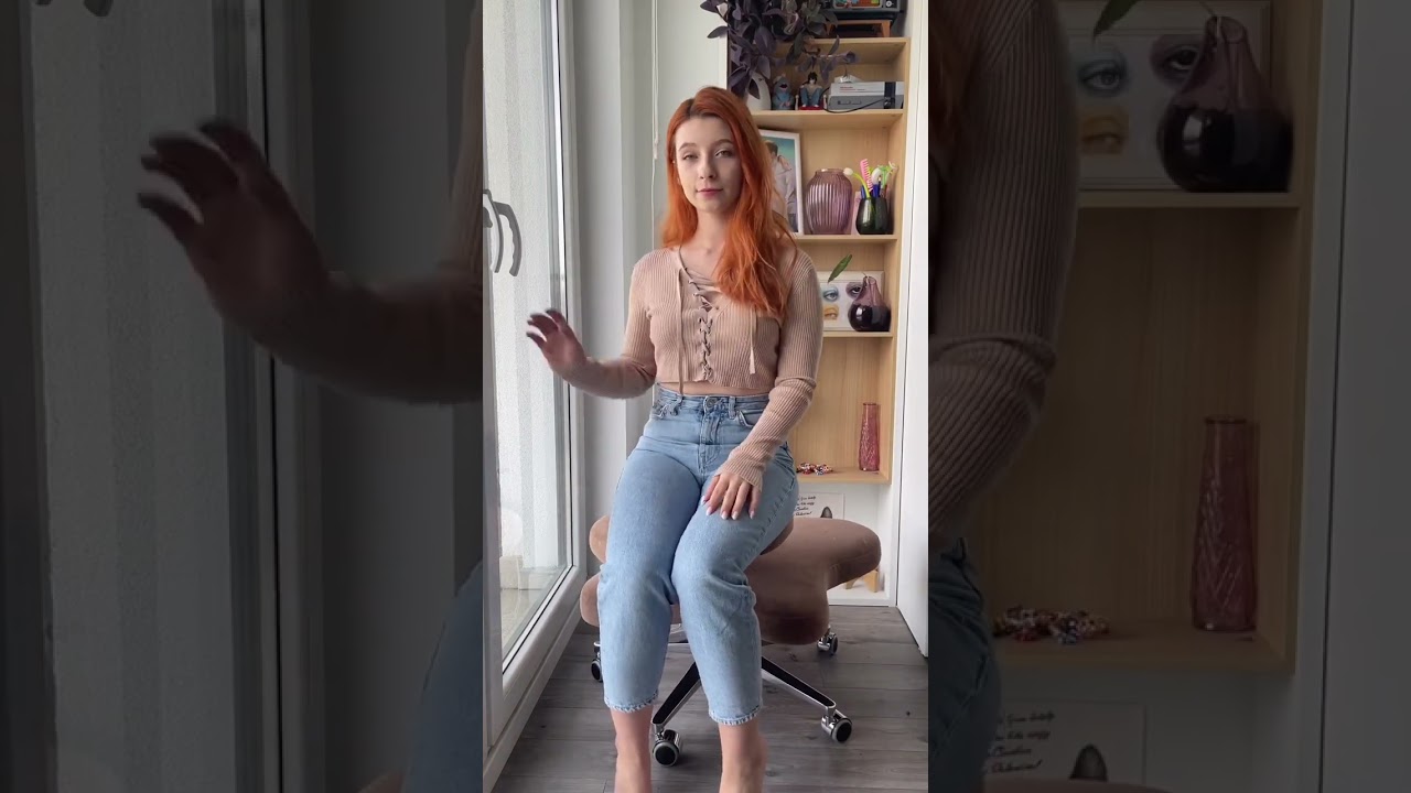 TWITCH STREAMER NIEUCZESANA FEET/SOLES