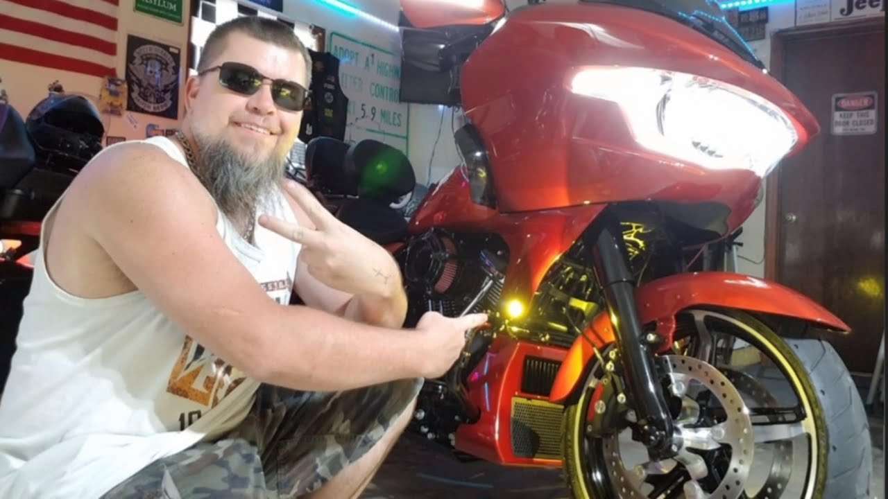 LIGHT UP YOUR 2024 ROAD GLIDE (zidirs fog lights for 23.5 ⬆️ RG/SG)