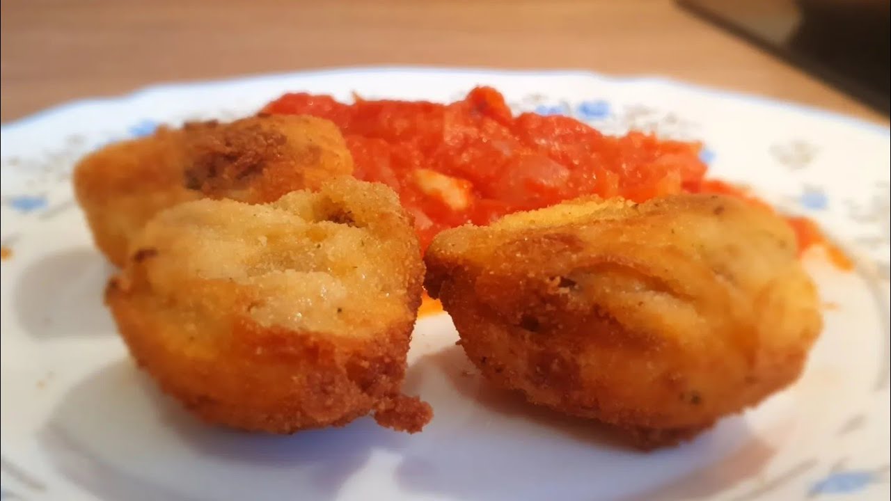 HUEVOS RELLENOS DE ANCHOA Y SALSA DE TOMATE. ESPECTACULAR!! RECETA DE LA ABUELA