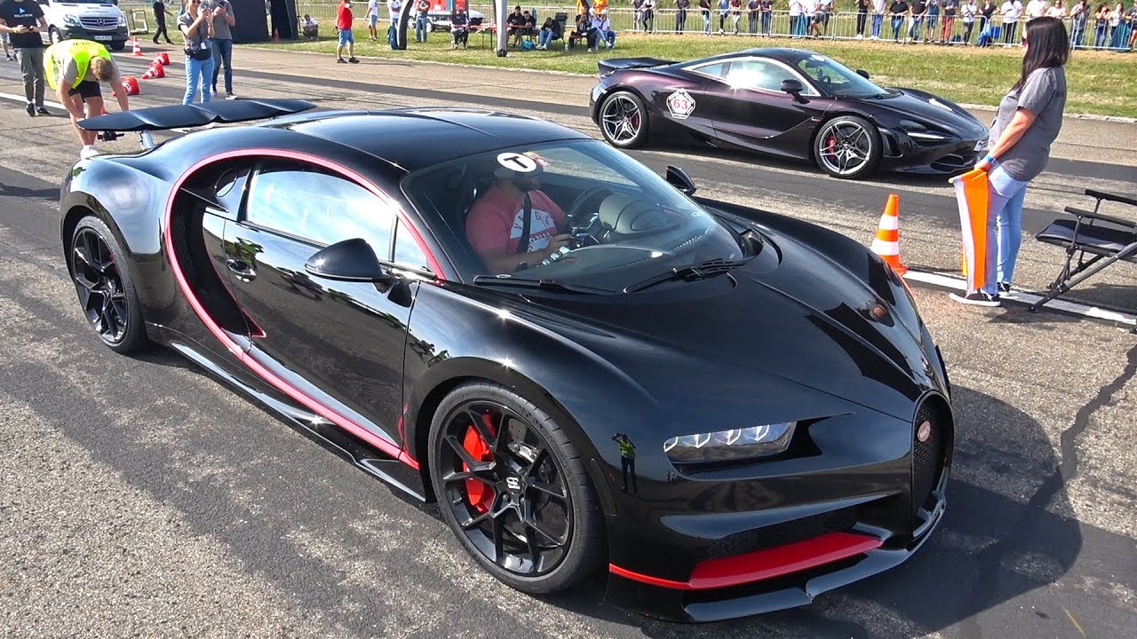 Bugatti Chiron vs McLaren 720S