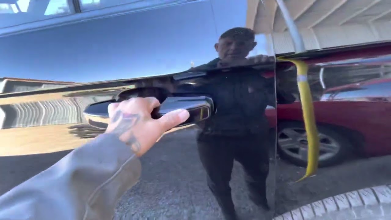 2023 Ford Expedition MAX Door handle installation.