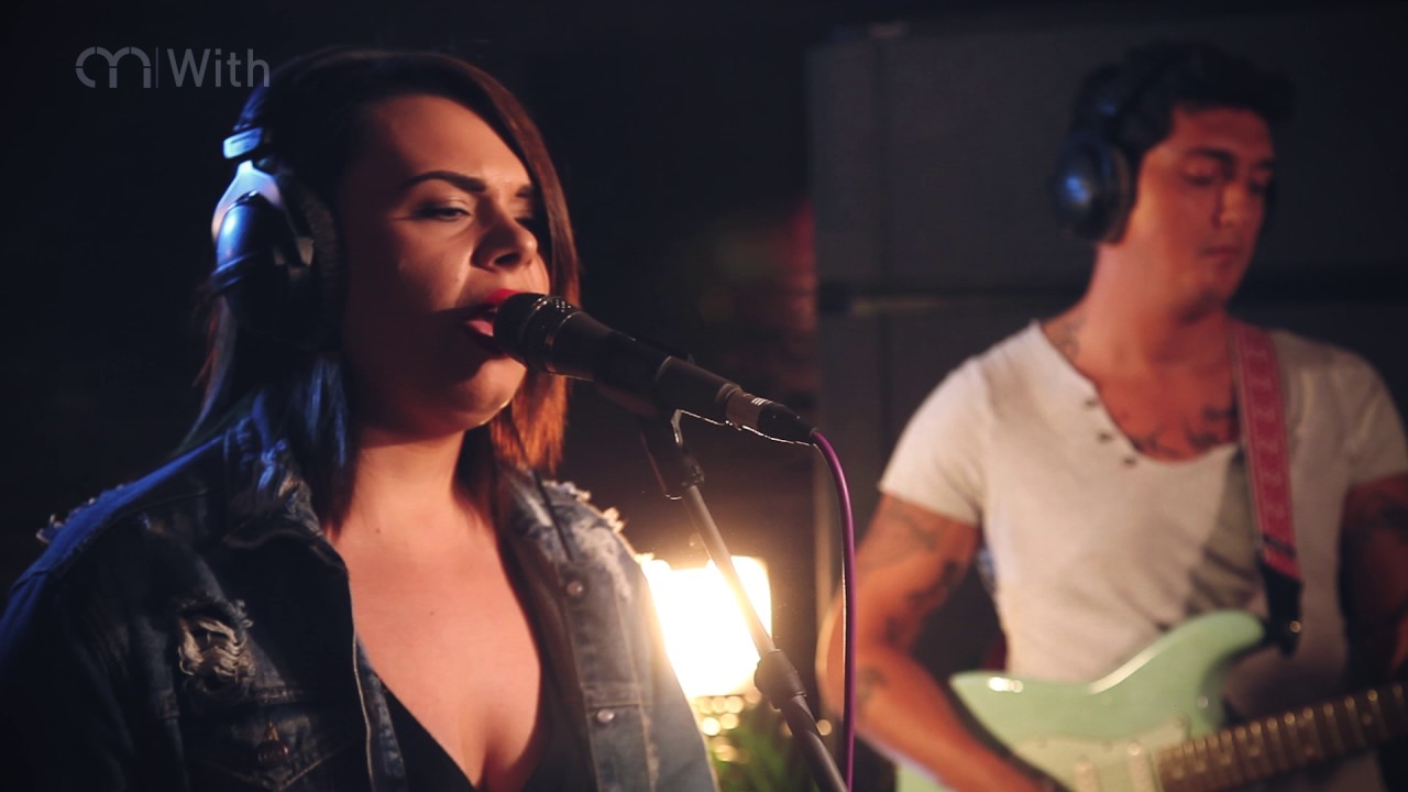 ViVo - 'Human' / Rag'n'Bone Man (Cover) Live In Session at The Silk Mill