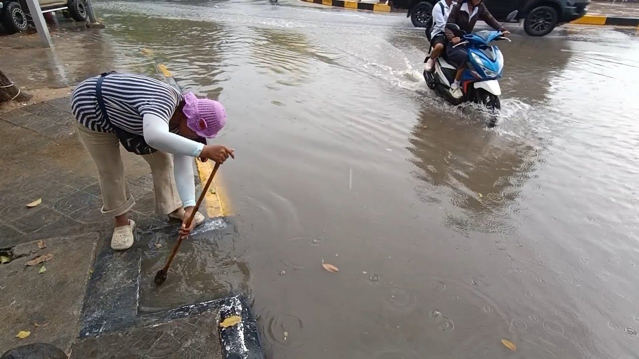 Drain Rain Water After Heavy Rain