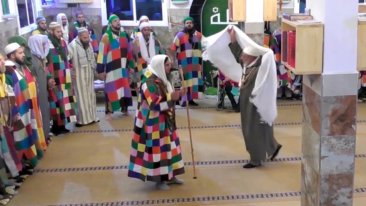 Danse soufie (hadra) à la zawiya karkariya - 8 décembre 2017