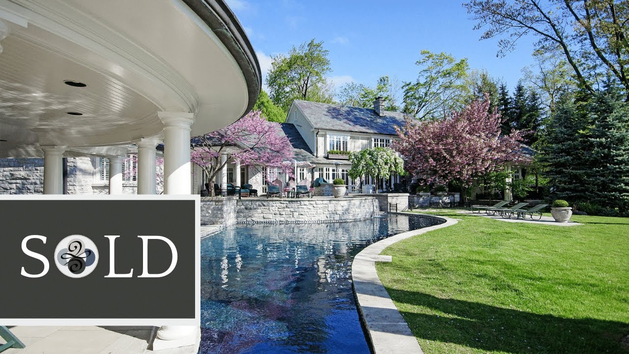 SOLD | 29 Colonial Crescent, Oakville $9,999,000 - Listed by SAUNDERS, SAXTON & WINTER
