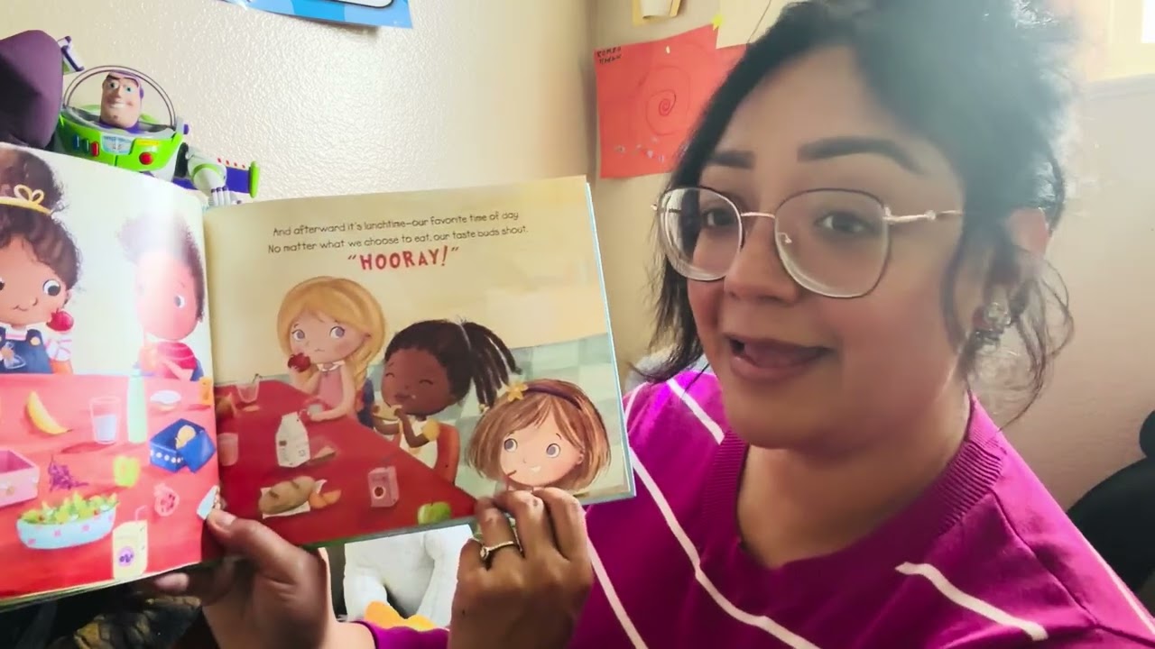 Honey reads one of her favorite books to GiGi!!!💕