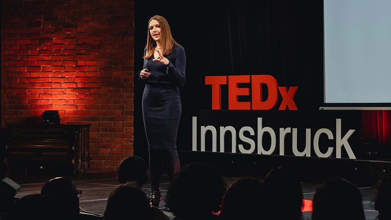 How Marketing Shapes Beauty | Jennifer Quigley-Jones | TEDxInnsbruck