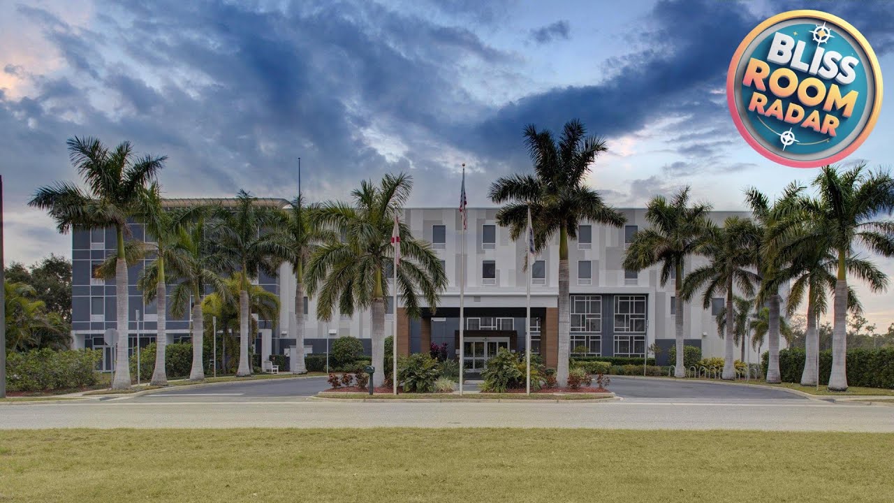 Hampton Inn & Suites Sarasota/Bradenton-Airport | Sarasota (FL), United States | Hotel Review 🏩