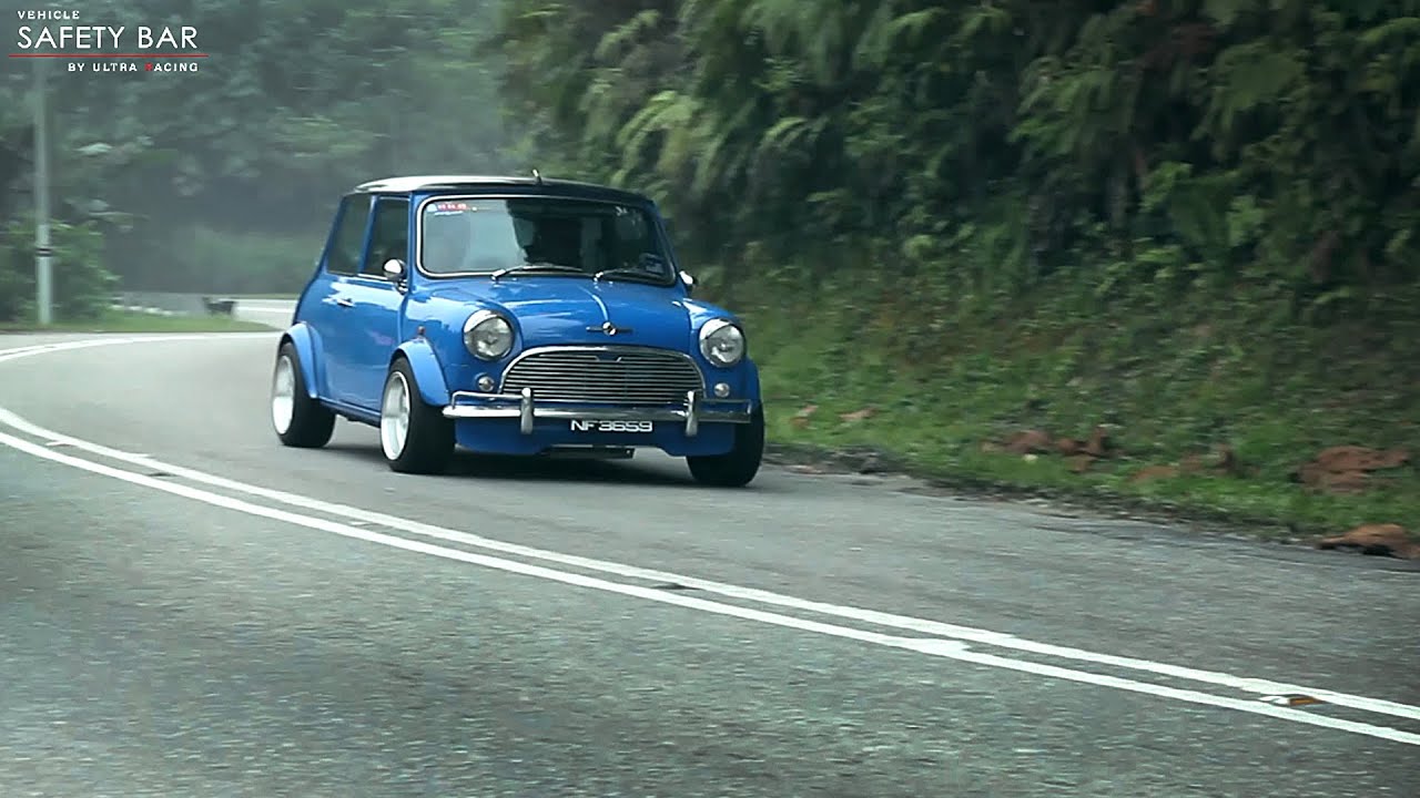 UltraRacing | Classic Car Mini Austin Custom-made Front Anti Roll Bar