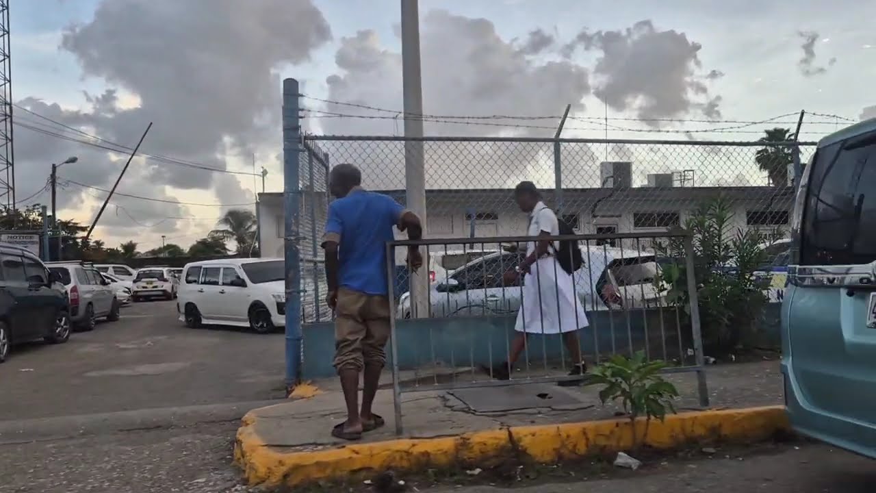 A quick drive through Spanish Town | St Catherine | Jamaica 🇯🇲 