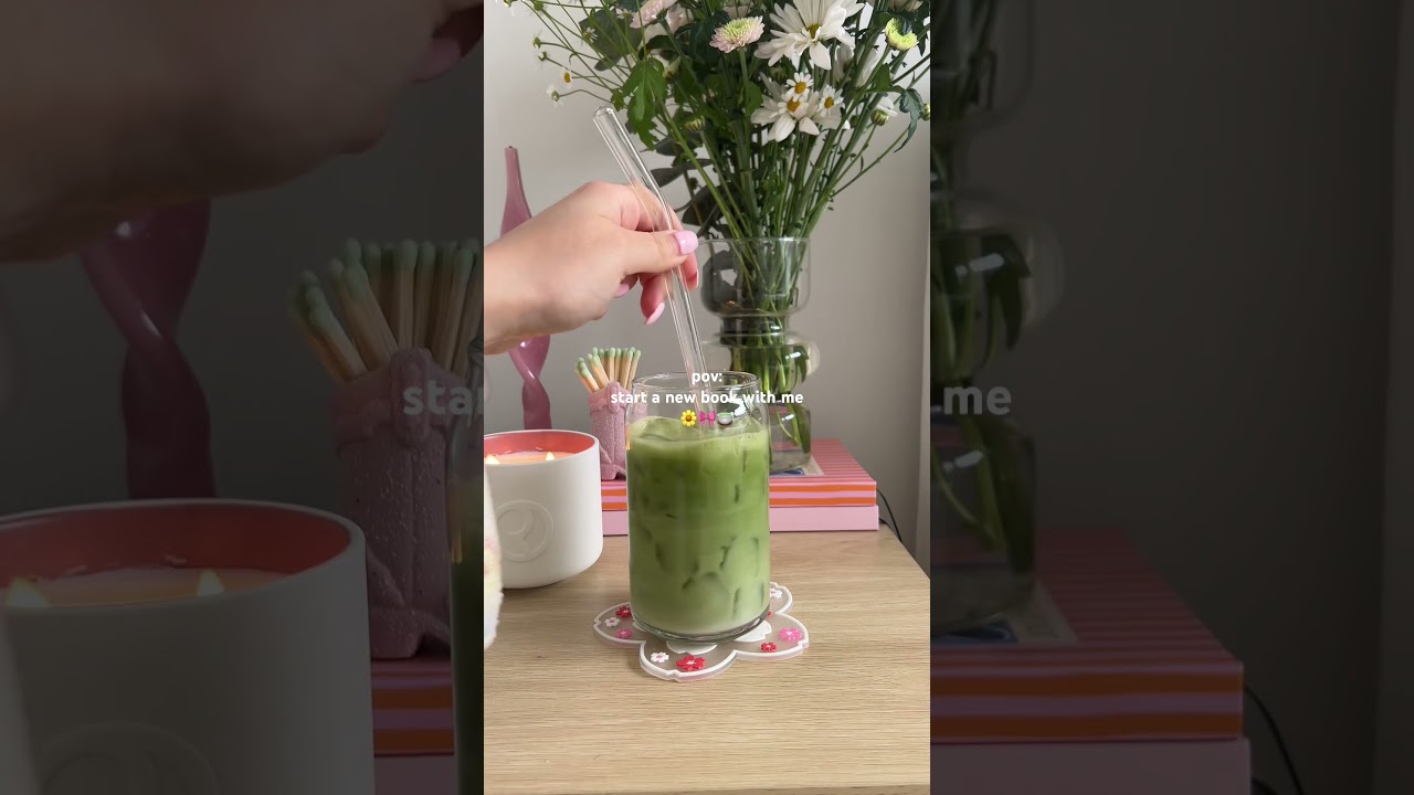 уютное чтение🌼📖 #чтение #книги #читайсомной #романтическиекниги #эстетика #уют #booktok #весна