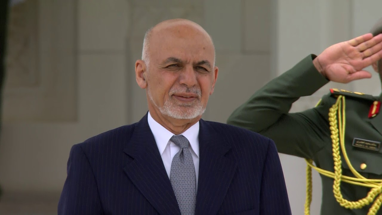 مراسم پذیرای از رئیس جمهور غنی در قصر الوطن در ابوظبی پایتخت امارات متحده عربی